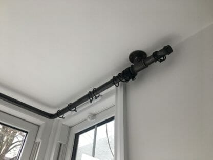 customised industrial steel pipe bay window curtain pole