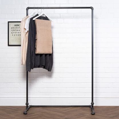 Free-Standing-Walk-In Clothing-Rail-Industrial-Raw-Steel-Pipe-Style-6