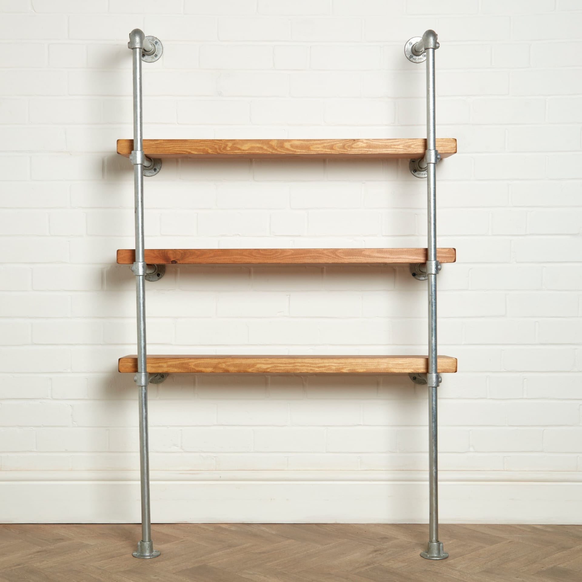 Metal pipe deals shelving