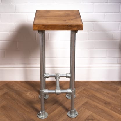 Reclaimed-Wood-and-Galvanised-Pipe-Bar-Stool