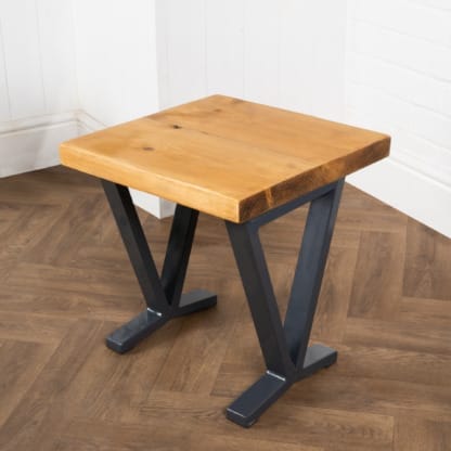 Side-Table-with-Goblet-Legs-3
