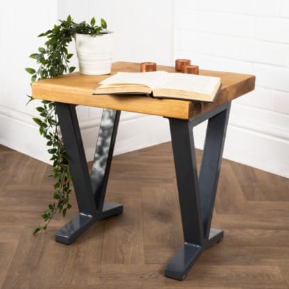 Side-Table-with-Goblet-Legs-4