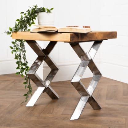 Side-Table-with-Scilly-Legs-2