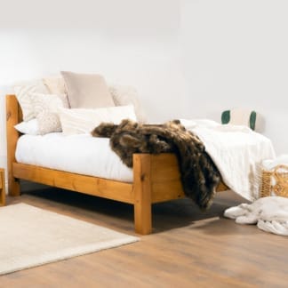 Solid-Wood-Rustic-Bed- Reclaimed-Timber-Style-7